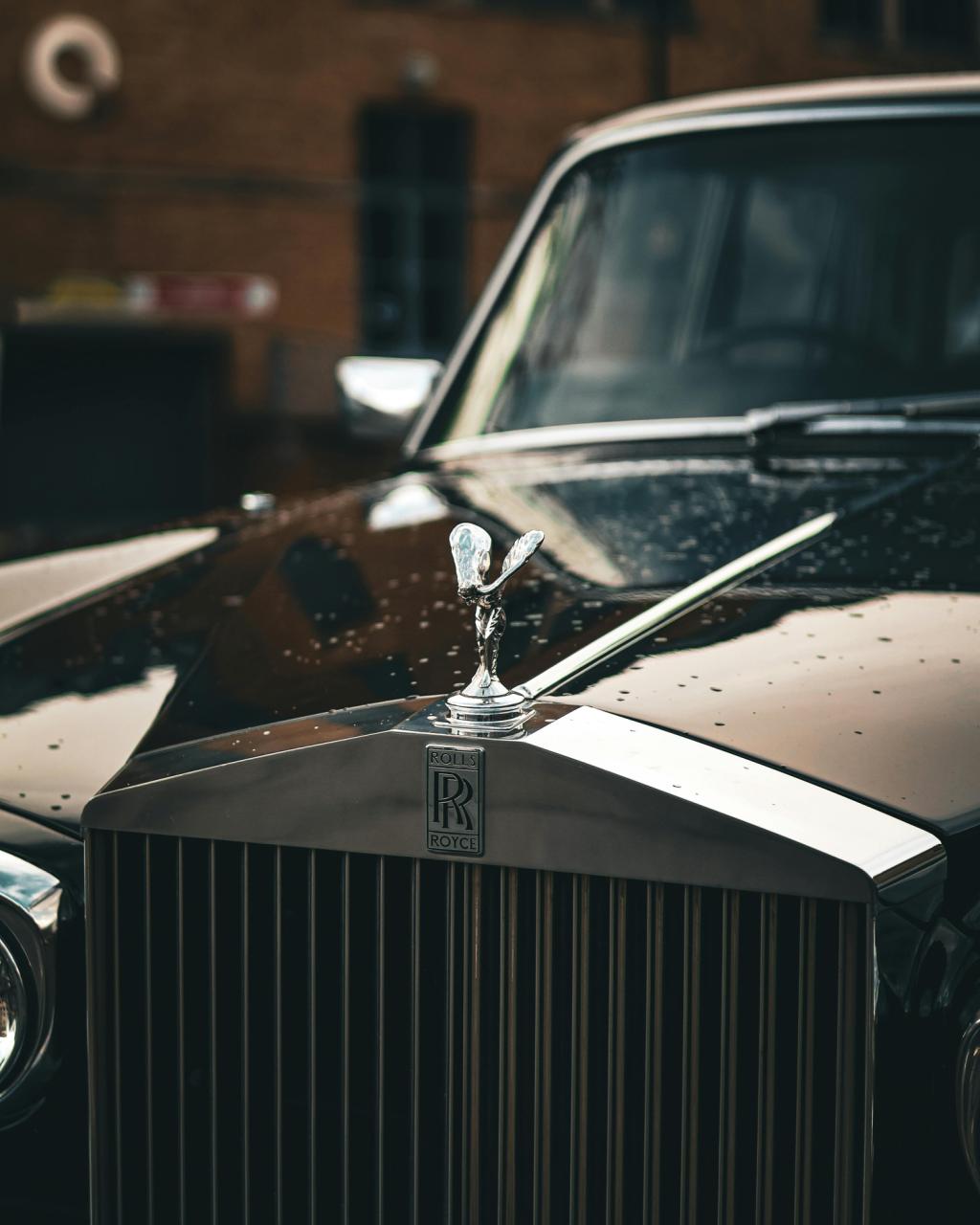 Car photo 2